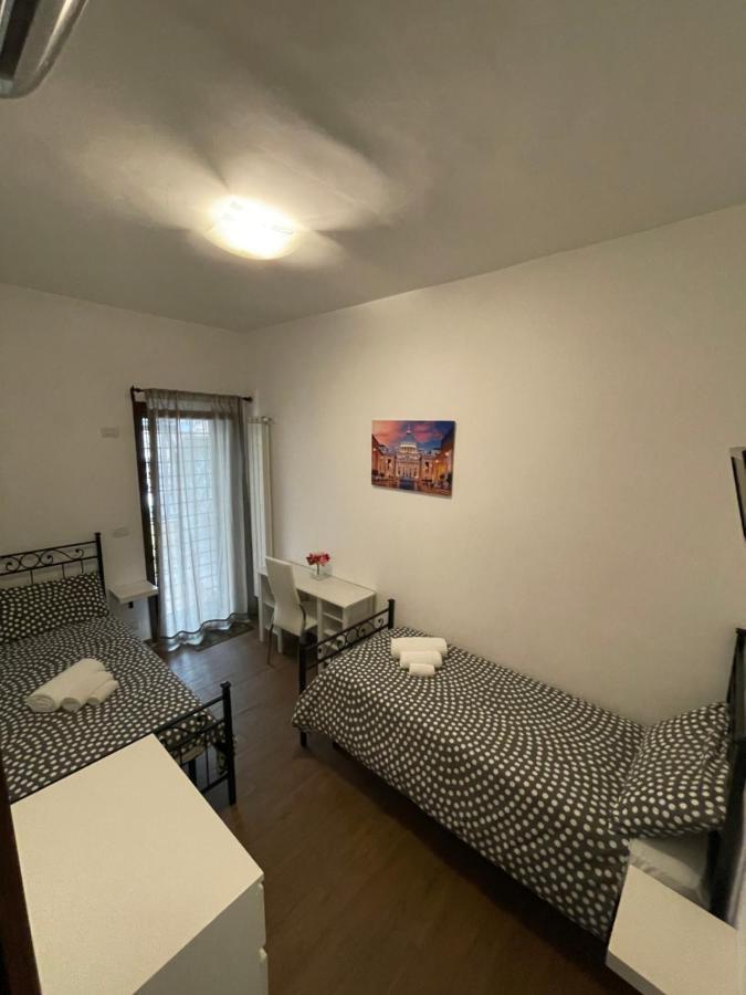 Casa Rosa Apartment Рим Екстериор снимка