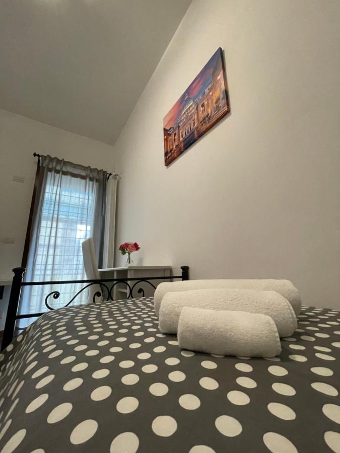 Casa Rosa Apartment Рим Екстериор снимка